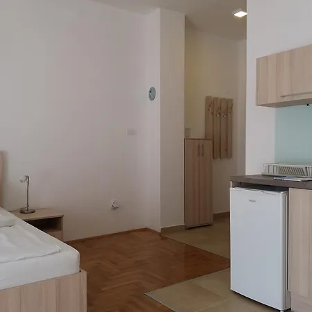 شقة Apartment Subotica